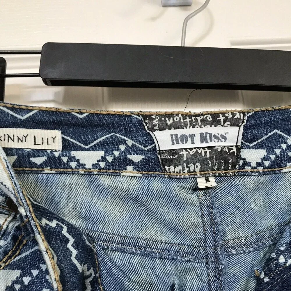 Hot Kiss Skinny Lily Blue White Aztec Pattern Jeans Size 1 Good Worn Condition - Picture 4 of 11